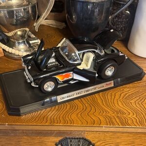 Road Signature Die Cast Model 1957 Chevrolet Corvette Gasser Collectible